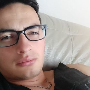 Meet your Posher, Daniel